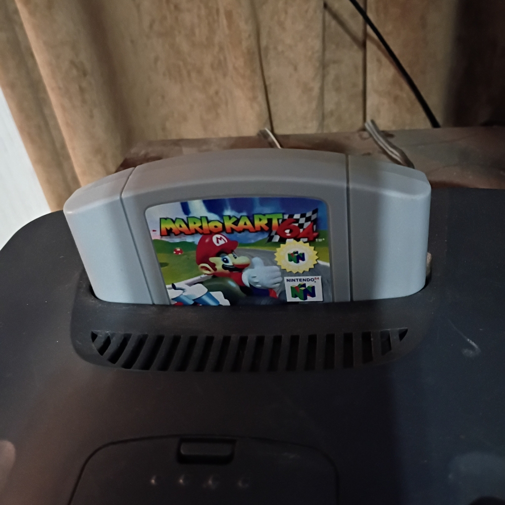Nintendo 64 With 4 Controllers And 6 Games Including Mario Kart 64